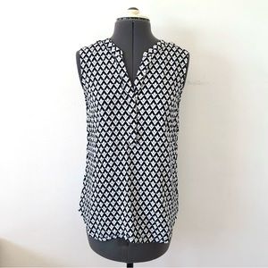 Sandra Ingrish Petites Black and White Geometric Print Top size XSP